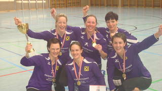 Zwettler Faustballdamen