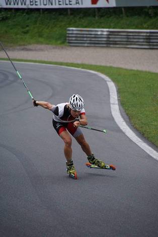 Nathalie Schwarz - Skate the Ring